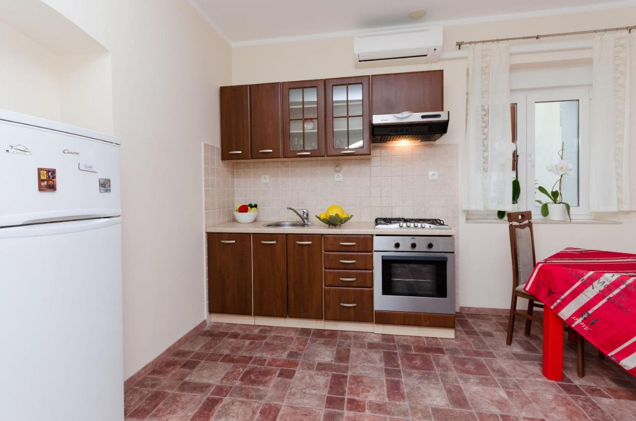 Apartment Aleksandra Rijeka Exterior photo